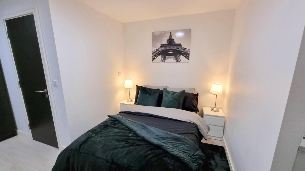 Spacious City Studio / Wifi / Parking Liverpool Exterior photo